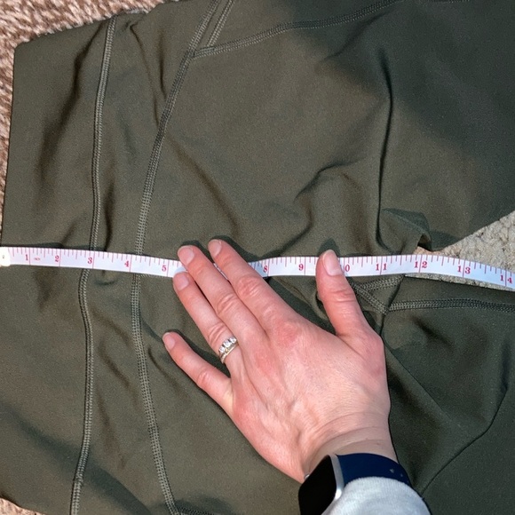 Puma Green Capris for Effortless Style - Picture 9 of 11